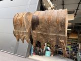 a large piece of wood that has been removed from the back of a truck