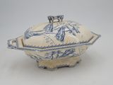 an image of a blue and white tureeny dish