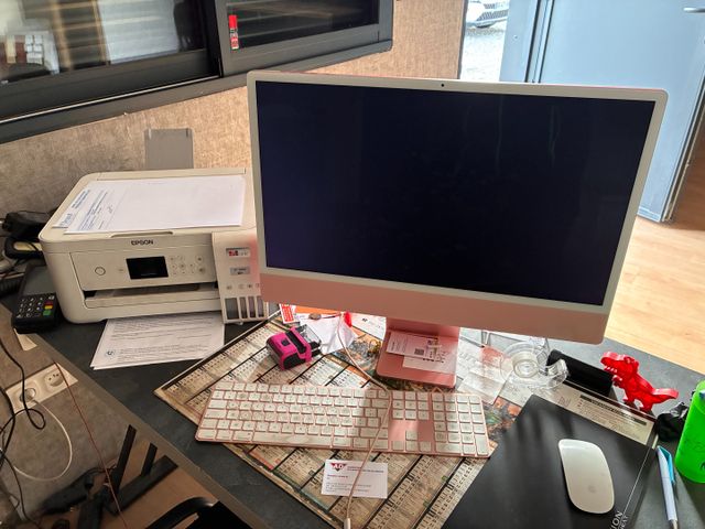 Configuration informatique Imac de 2021 24 pouces. code de dévéro...