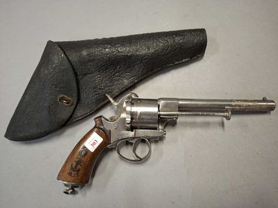 REVOLVER de type LEFAUCHEUX, en calibre 12 mm, avec son étui…