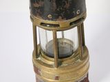 a small light that is sitting on top of a table
