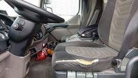CAMION PLATEAU GRUE CAGE DAF 4X2 FA LF55 équipé GRUE HYVA HB… (photo 2)