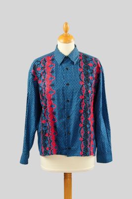 SOULEIADO Homme. Chemise bleu pétrole à triangles noirs reha…