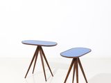 paire de tables d'appoint de style « mid-century modern » dans le style de Person