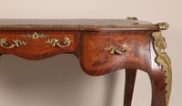 Table bureau à plateau rectangulaire, de forme galbée toutes… (photo 4)