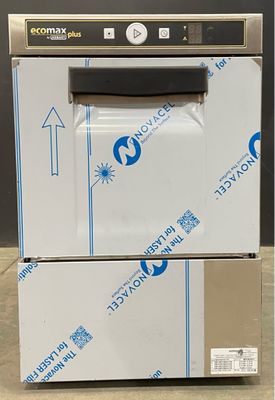 une photo d'un lave-vaisselle posé sur un carton