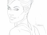 croquis au crayon représentant une femme aux cheveux relevés en chignon
