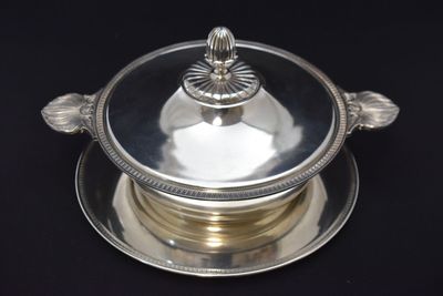 FELIX FRERES, beau légumier et son présentoir en métal argen… - Photo 1