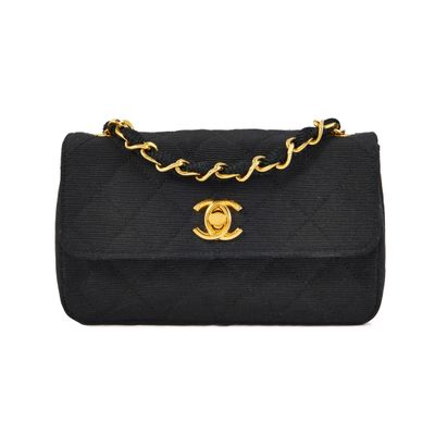 chanel black quilted lambskin small flap bag