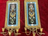 paire d'appliques murales anciennes ornées de fleurs et d'oiseaux