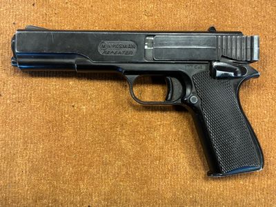 Pistolet à plomb à air comprimé  de marque MARKSMAN  REPEATER - cal. 1