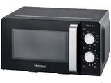 un micro-ondes noir avec une porte argentée sur fond blanc