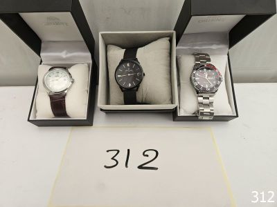 Lot de 3 montres dont : - Photo 1