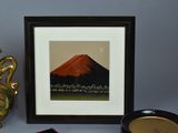 a picture of a picture of a mountain in a picture frame