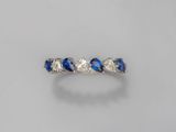 une bague en saphir et diamant