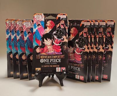 de nombreuses figurines « One Piece » exposées