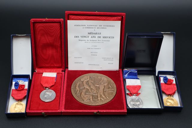 Lot de 5 médailles 
