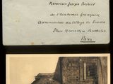 une vieille carte postale sur laquelle figure la photo d'un bâtiment et une carte postale sur laquelle figure la photo d'un bâtiment
