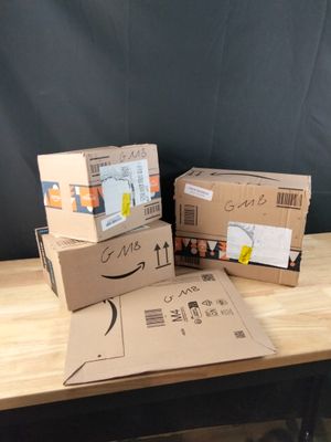 Lot de 4 colis Mystere (Retour Amazon,NPAI, Adresse incomplete, Destoc