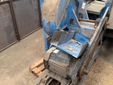 an image of a large machine that is sitting on a pallet