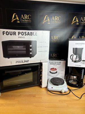 Lot Proline four posable, cafetière à filtre et plaque à ind…