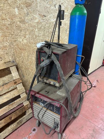 Poste à souder semi-automatique UNISTEP 320 ancien (vendu sans la