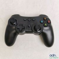 Manette de jeu - Très bon état - SFR - SN: … (photo 2)