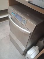 Lave verres WINTERHALTER avec panier (plaque inaccessible)