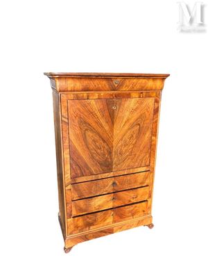 Secrétaire en armoire En bois naturel, ouvrant à trois tiroi…