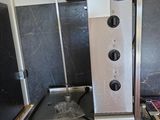 une photo d'une friteuse électrique professionnelle dans une cuisine