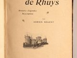 un livre ouvert dont la couverture représente un train