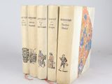 trois livres superposés