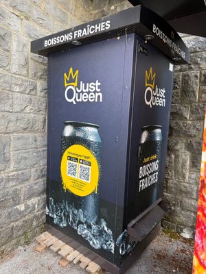 a picture of a trash can that has a crown on it