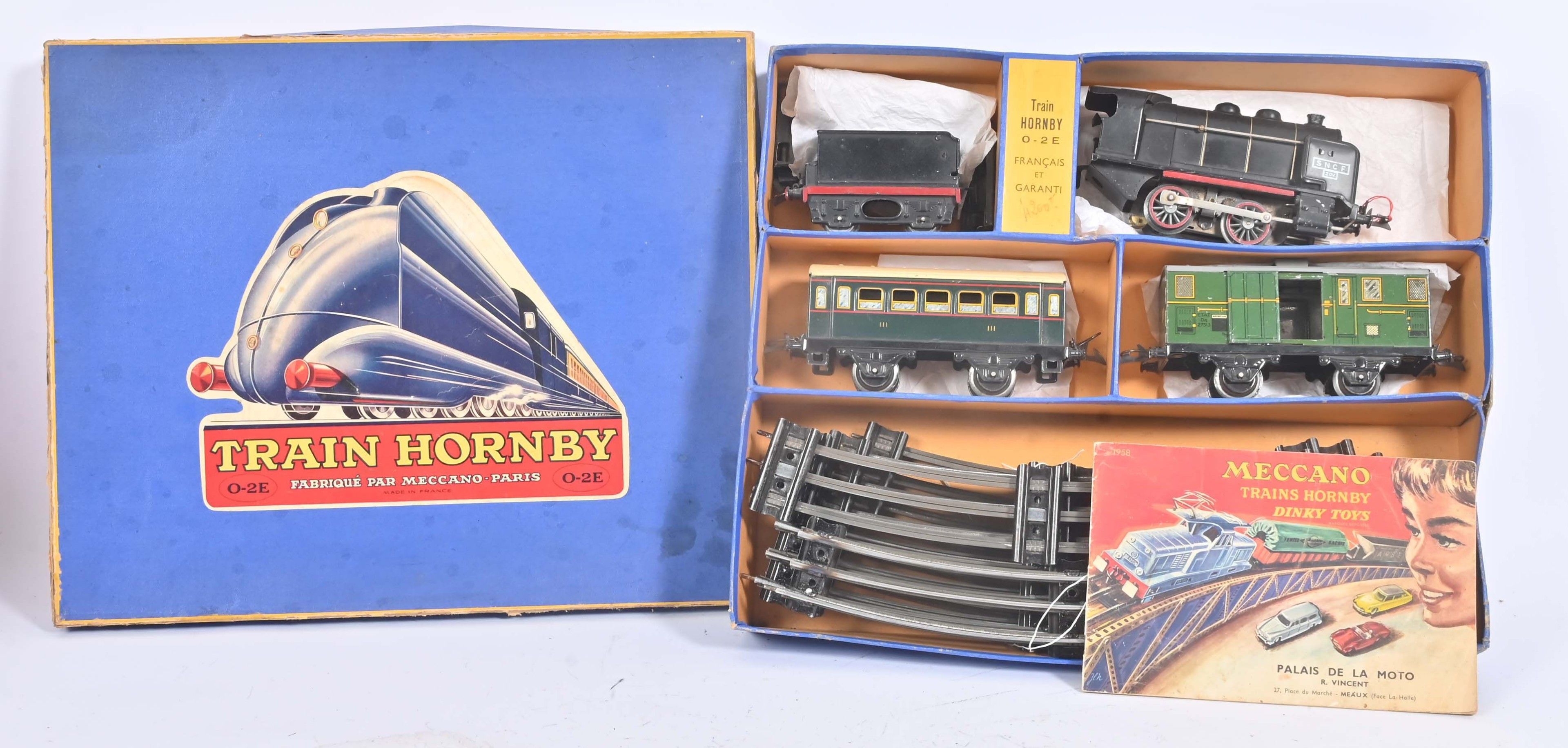 Objets d'art & Curiosités