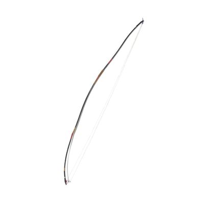 un arc long posé sur une table