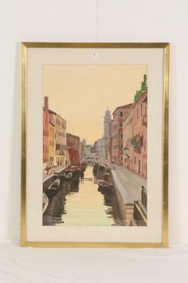 une image d'un tableau accroché au mur