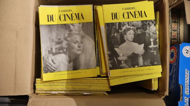 Carton : Important lot de la revue les cahiers du Cinéma.