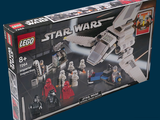 une boîte contenant un ensemble Lego Star Wars