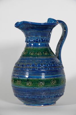 PICHET en céramique émaillée bleu nuancé vert à décor géomét…