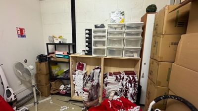 Entier contenu de la petite réserve comprenant :