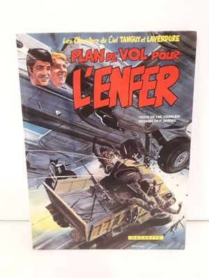 la couverture d'une bande dessinée représentant un homme sur un bateau