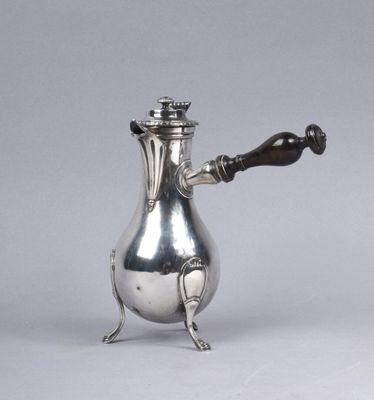 Verseuse égoïste tripode de forme balustre en argent ciselé … - Photo 1