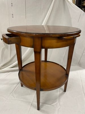 une image représentant une table sur laquelle est posé un tiroir