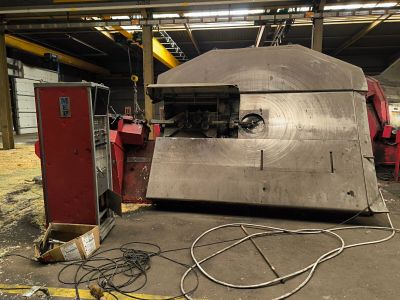a large machine that is sitting inside of a building