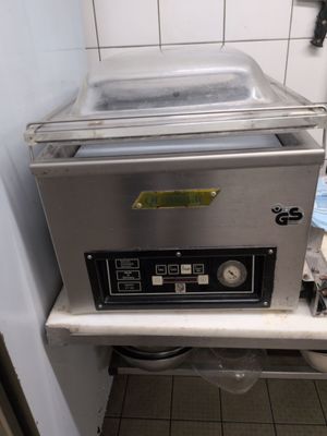 an image of a machine that is sitting on a counter
