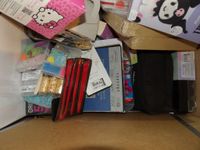 LOISIRS CREATIFS - Fort lot d'articles d'atelier créatif - D… (photo 2)