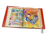 Le livre d'histoires « Mickey Mouse et ses amis » de Walt était ouvert à une page