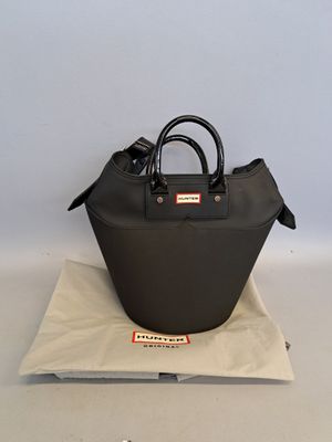 HUNTER Sac seau à base cylindrique en caoutchouc noir mat et…