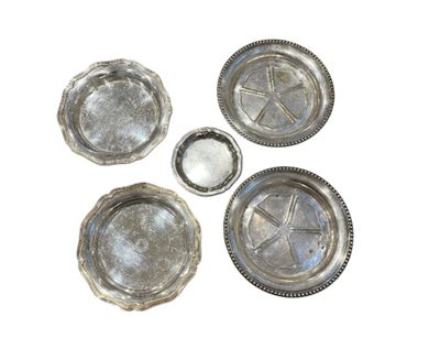 Lot comprenant une paire de dessous de bouteille modèle à fi…