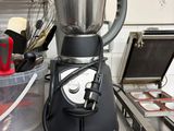 a blender sitting on top of a kitchen counter
